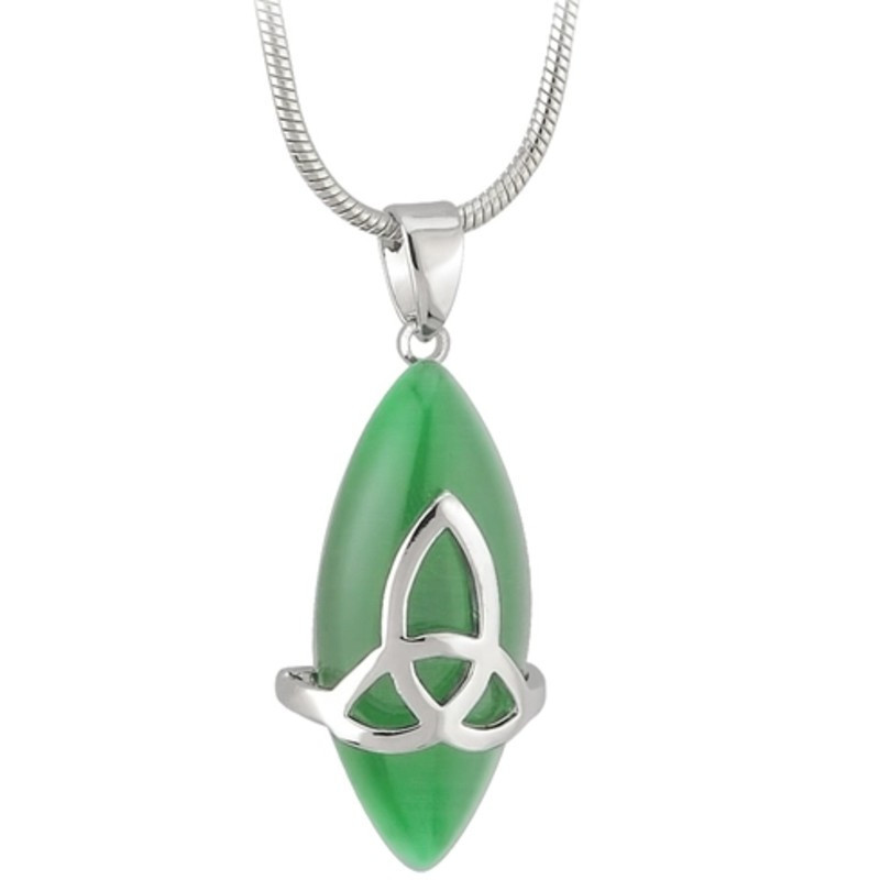 Solvar Green Oval Trinity Knot Pendant